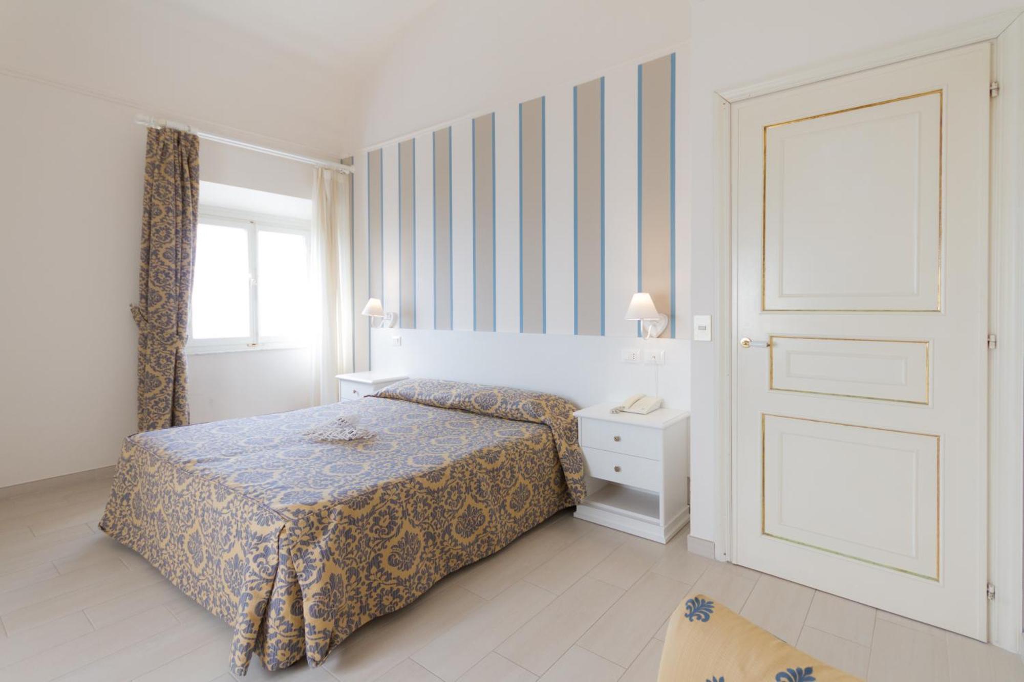Parisi Grand 4*
