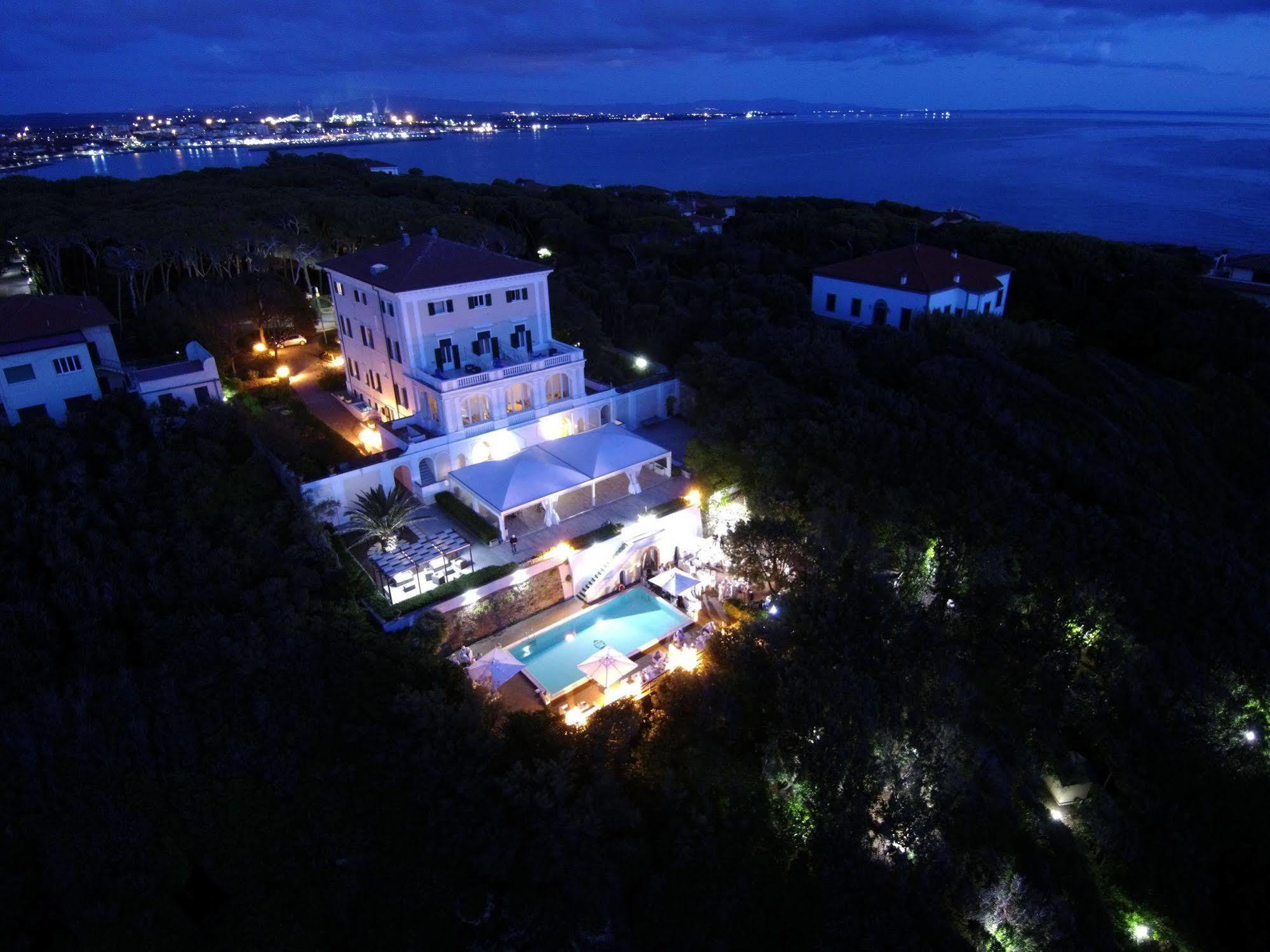 Hotel Parisi Grand 4*